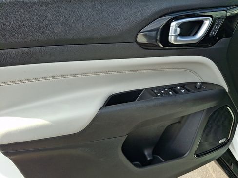 Certified 2022 Jeep Compass Limited w/ Elite Group AWD/4WD image 12