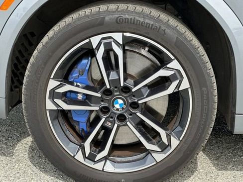 Used 2025 BMW X2 xDrive28i w/ M Sport Package AWD/4WD image 32