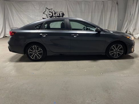 Used 2024 Kia Forte GT-Line w/ GT-Line Premium Package image 8