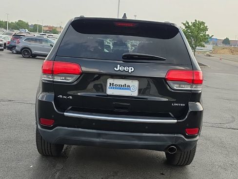 Used 2018 Jeep Grand Cherokee Limited AWD/4WD image 6
