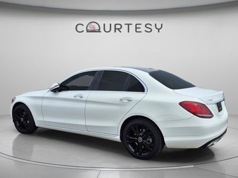 Used 2020 Mercedes-Benz C 300 4MATIC Sedan image 5