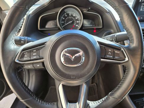 Used 2017 MAZDA MAZDA3 Touring w/ Popular Equipment Package image 9