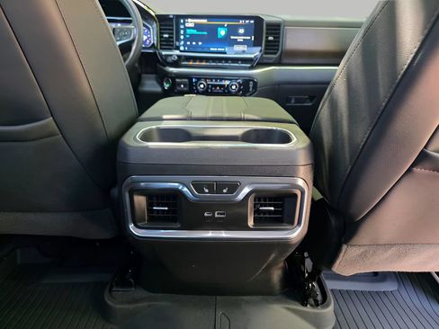 Used 2026 Chevrolet Silverado 1500 High Country w/ LPO, Utility Wall Package AWD/4WD image 9