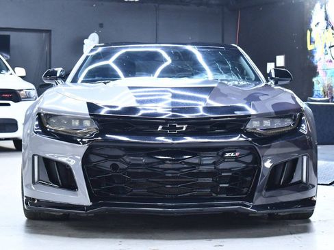 Used 2017 Chevrolet Camaro ZL1 RWD image 4
