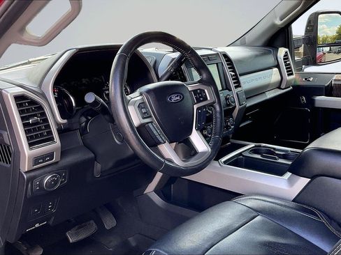 Used 2019 Ford F250 Lariat w/ Lariat Ultimate Package AWD/4WD image 14