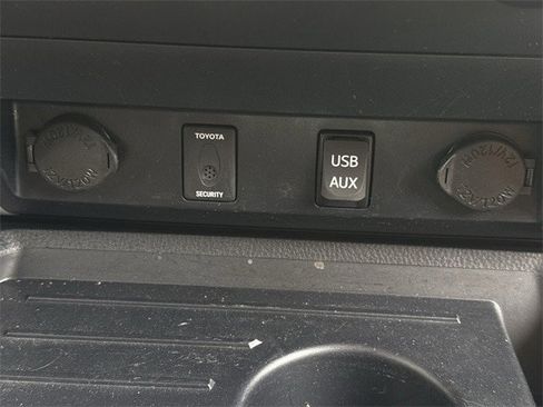 Used 2019 Toyota Tundra 1794 Edition image 22