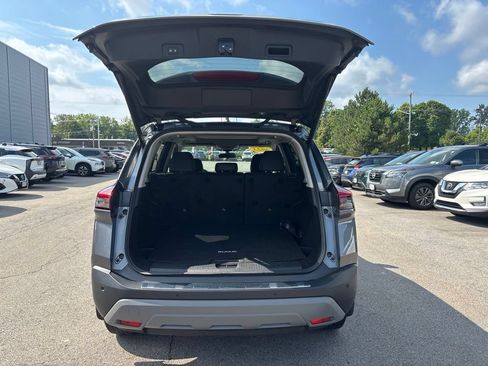 Certified 2023 Nissan Rogue SV w/ SV Premium B Package AWD/4WD image 7