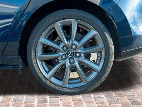 Used 2023 MAZDA MAZDA3 s image 34