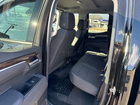 Certified 2025 GMC Sierra 1500 Elevation image 12