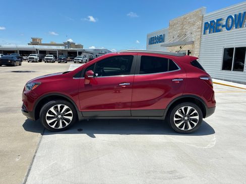Used 2019 Buick Encore Essence w/ Safety Package II FWD image 6