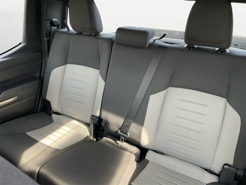 Used 2025 Toyota Tacoma TRD Sport image 9