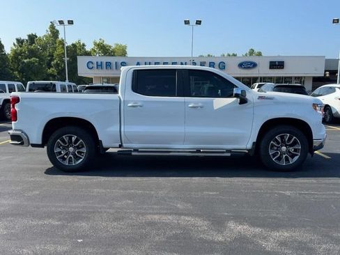 Used 2025 Chevrolet Silverado 1500 LT AWD/4WD image 1