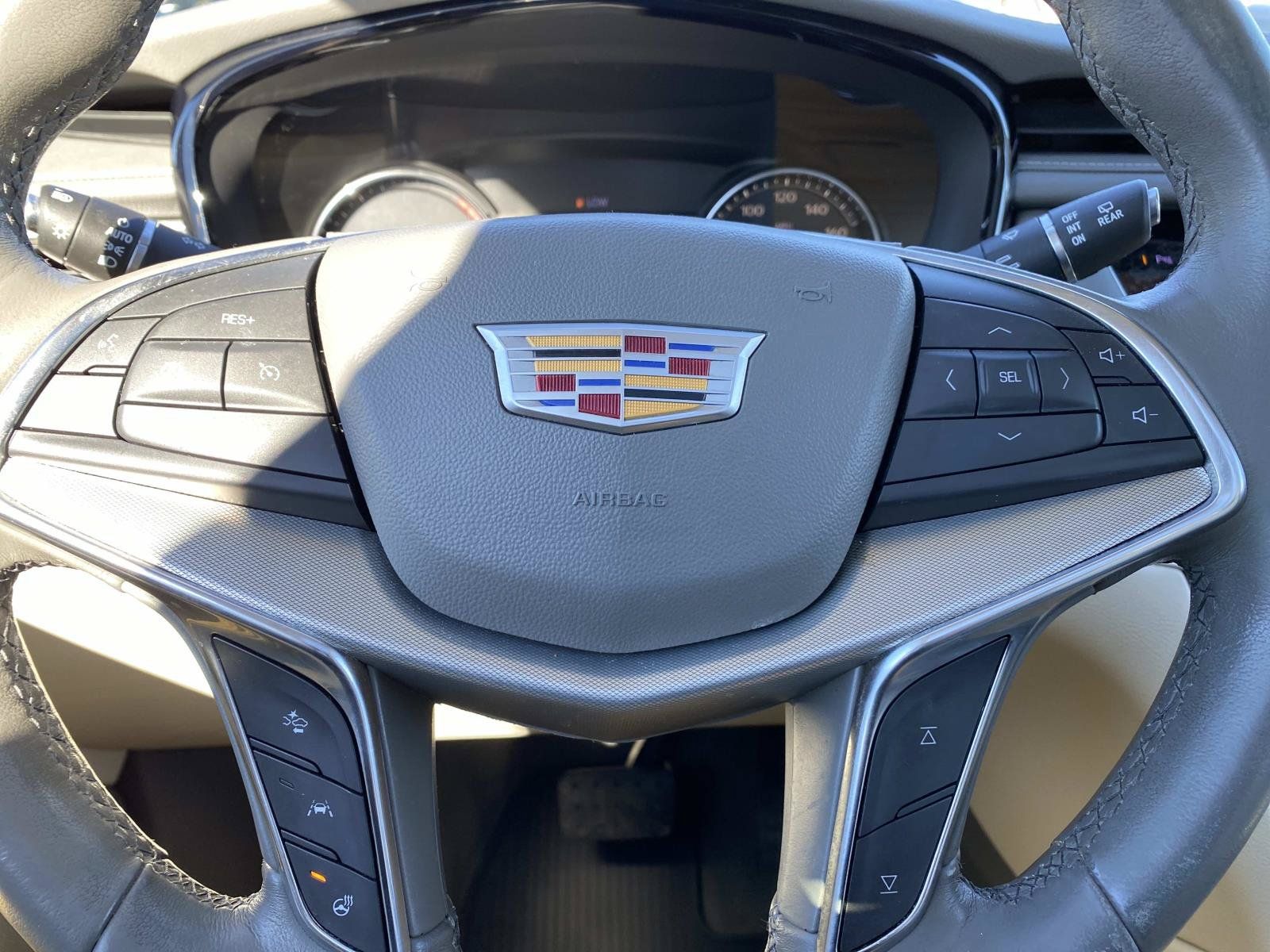 Used 2021 Cadillac XT5 Premium Luxury AWD/4WD image 15