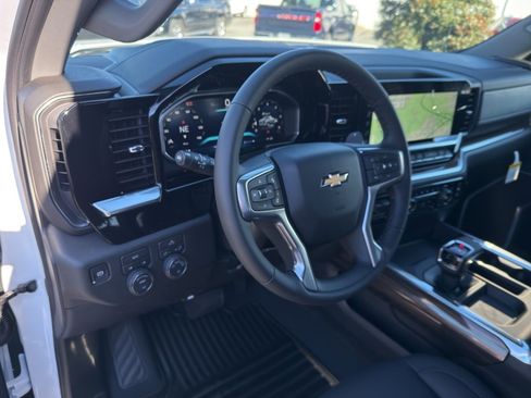 New 2026 Chevrolet Silverado 1500 LT w/ Leather Package image 22