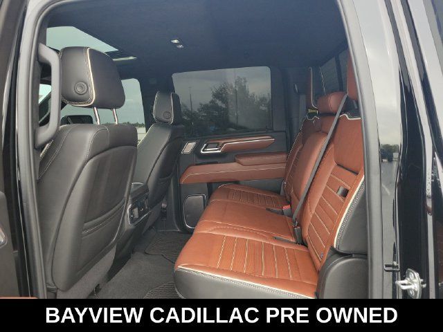 Used 2025 GMC Sierra 3500 Denali Ultimate AWD/4WD image 10
