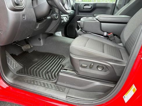 Certified 2025 Chevrolet Silverado 1500 Custom Trail Boss image 9