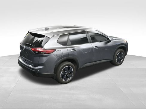 Used 2025 Nissan Rogue SV w/ SV Premium Package FWD image 22
