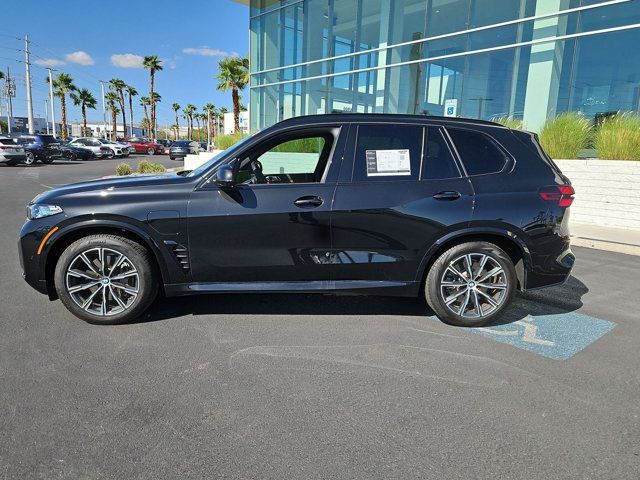 Certified 2026 BMW X5 xDrive50e w/ M Sport Package AWD/4WD image 9
