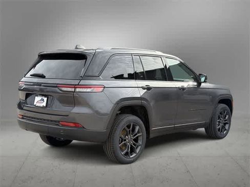 New 2025 Jeep Grand Cherokee Limited image 8