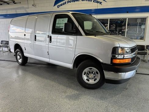 New 2025 Chevrolet Express 2500 w/ Driver Convenience Package image 2