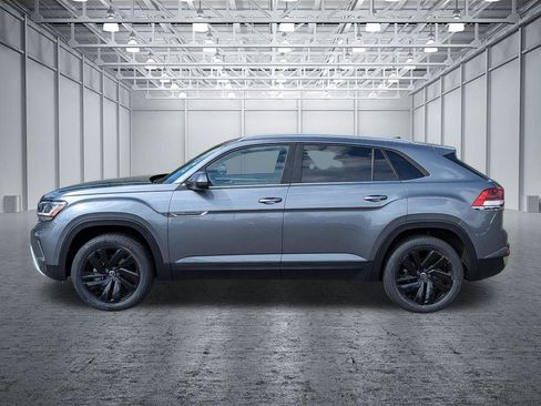 Used 2022 Volkswagen Atlas Cross Sport SE AWD/4WD image 2