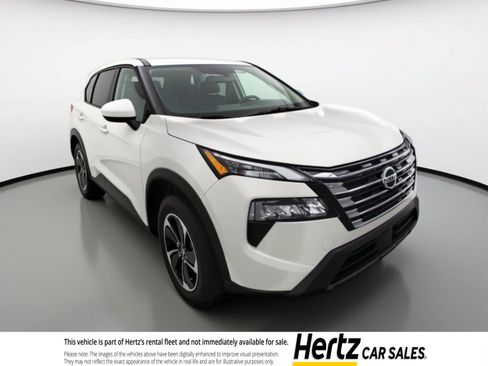 Used 2025 Nissan Rogue SV image 1