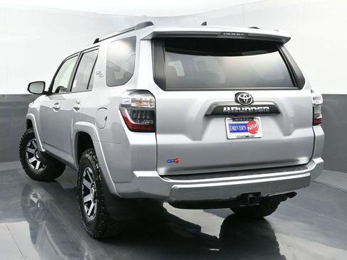 Used 2022 Toyota 4Runner TRD Off-Road Premium AWD/4WD image 39