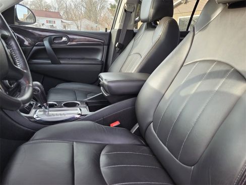 Used 2017 Buick Enclave Leather image 21