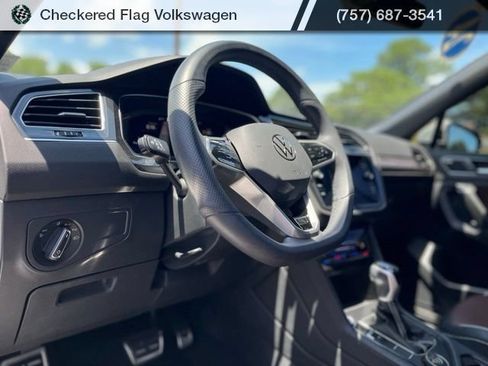 Used 2024 Volkswagen Tiguan SEL R-Line AWD/4WD image 19