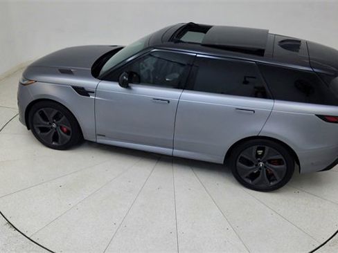 Used 2025 Land Rover Range Rover Sport Autobiography image 82