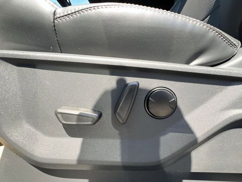 New 2026 Ford Expedition Platinum image 22
