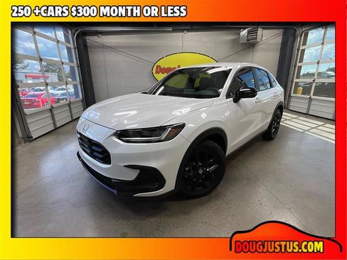 Used 2024 Honda HR-V Sport image 1