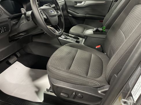 Used 2023 Ford Escape Active w/ Tech Pack #2 image 9