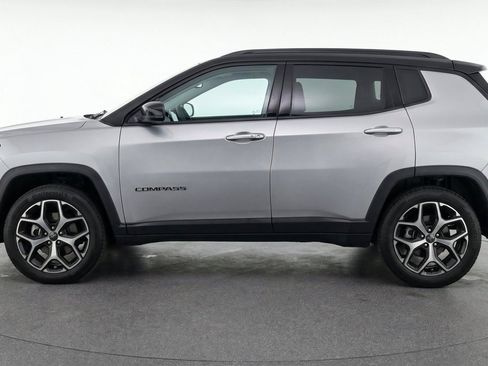 Used 2025 Jeep Compass Limited AWD/4WD image 5