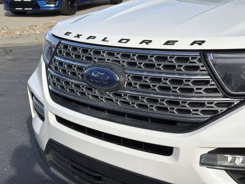 Used 2020 Ford Explorer Limited image 11