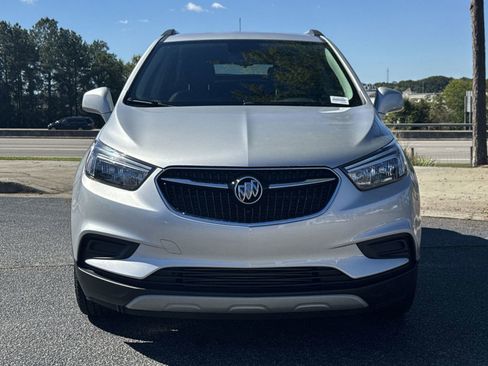 Used 2022 Buick Encore Preferred w/ Safety Package image 3