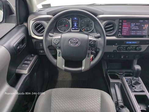 Used 2022 Toyota Tacoma SR5 w/ Technology Package RWD image 17