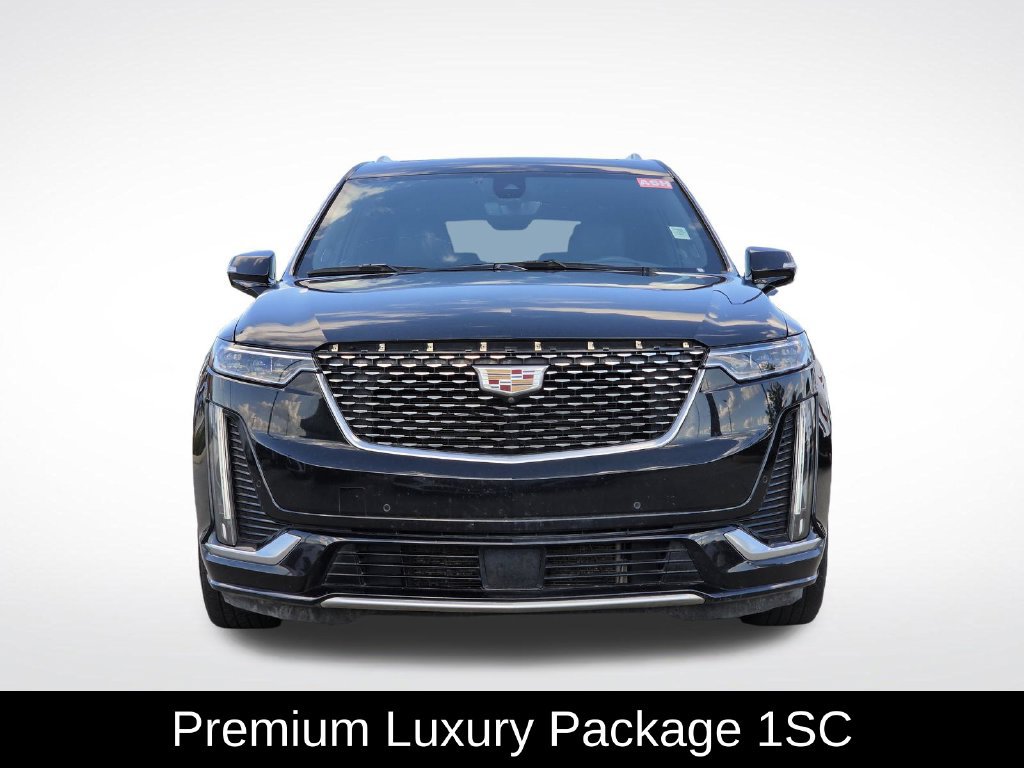 Used 2023 Cadillac XT6 Premium Luxury w/ Technology Package FWD image 2