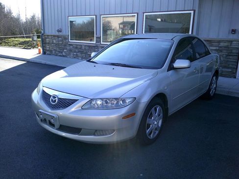 Used 2005 MAZDA MAZDA6 i FWD image 3