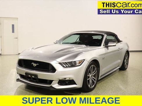 Used 2017 Ford Mustang GT Premium RWD image 4