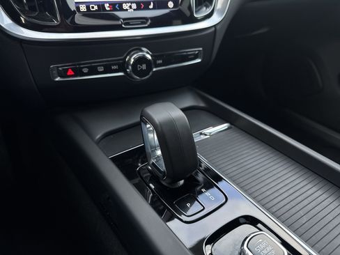 Used 2023 Volvo S60 B5 Plus w/ Climate Package image 16