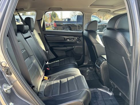 Used 2018 Honda CR-V Touring image 6