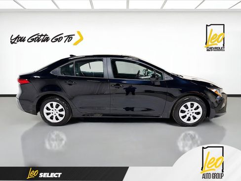 Used 2024 Toyota Corolla LE FWD image 4