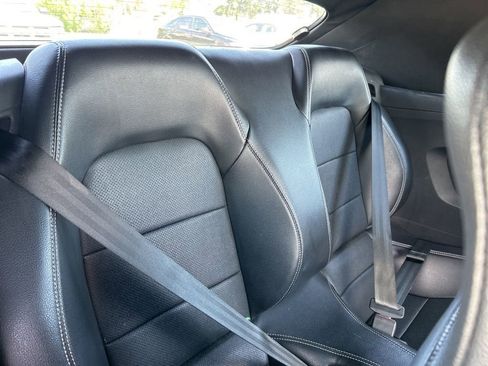 Used 2022 Ford Mustang Premium image 40