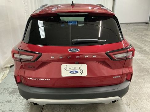 Used 2023 Ford Escape Platinum w/ Premium Technology Package image 4