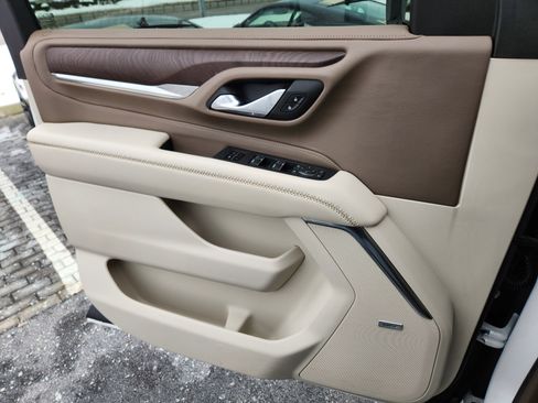 Used 2023 GMC Yukon XL Denali w/ Denali Reserve Package image 26