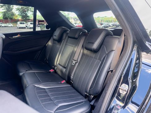 Used 2019 Mercedes-Benz GLE 400 4MATIC image 21