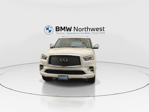 Used 2018 INFINITI QX80 4WD w/ Deluxe Technology Package image 8