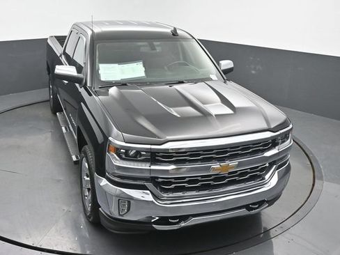 Used 2017 Chevrolet Silverado 1500 LTZ w/ Sport Package AWD/4WD image 18