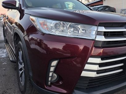 Used 2019 Toyota Highlander XLE